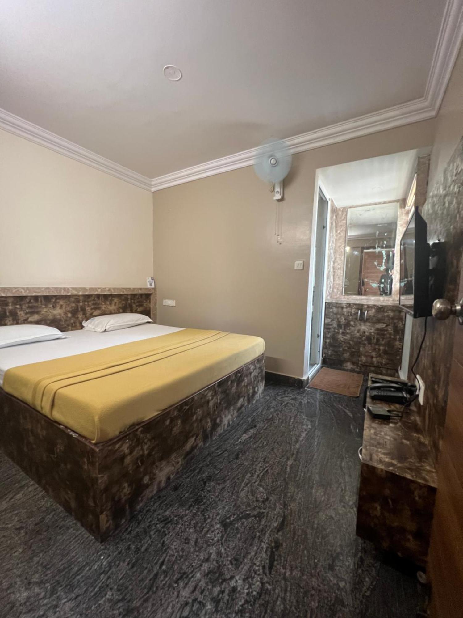 Dreamz Lodge Bangalore Dış mekan fotoğraf