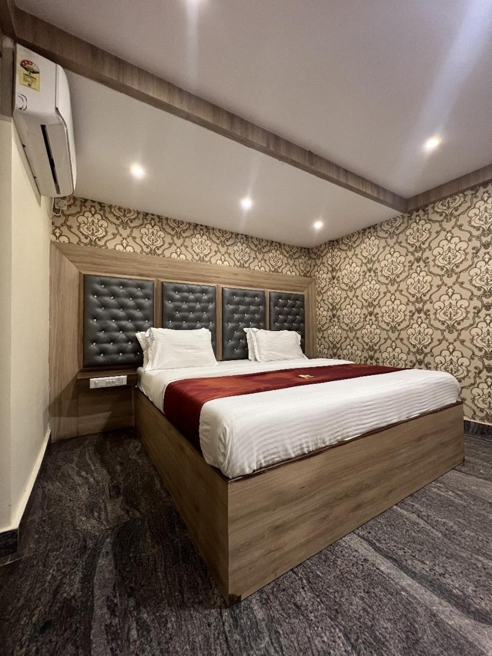 Dreamz Lodge Bangalore Dış mekan fotoğraf